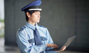 時間帯に応じた警備計画の策定