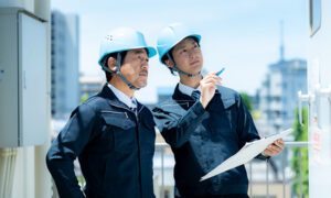 機器の定期点検と停電・システム障害への備え